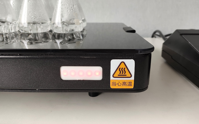 陶瓷電熱板為何能耐強酸強堿？從材質特性到結構設計的解析