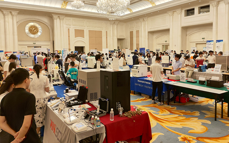 格丹納免水全自動凱氏定氮儀精彩亮相廣東·指尖上的儀器